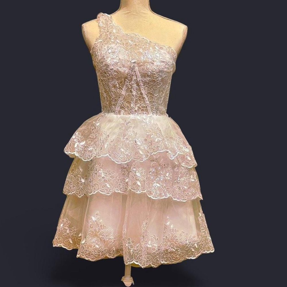 🪅One-Shoulder Flouncy Short Dress Sequins Lace Party Bridal Prom Size 2 NWOT🎊